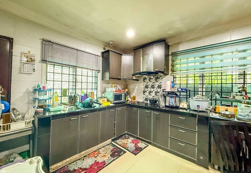 Taman Alam Megah, Seksyen 28