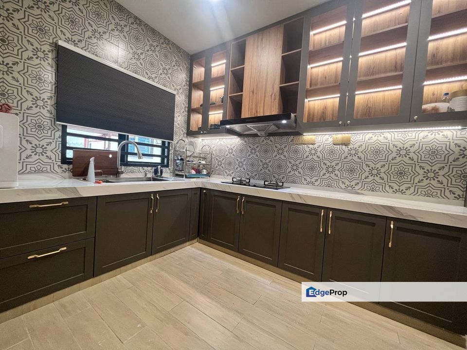 Taman Bukit Rahman Putra Sungai Buloh Renovated Extended 2 Storey, Selangor, Sungai Buloh