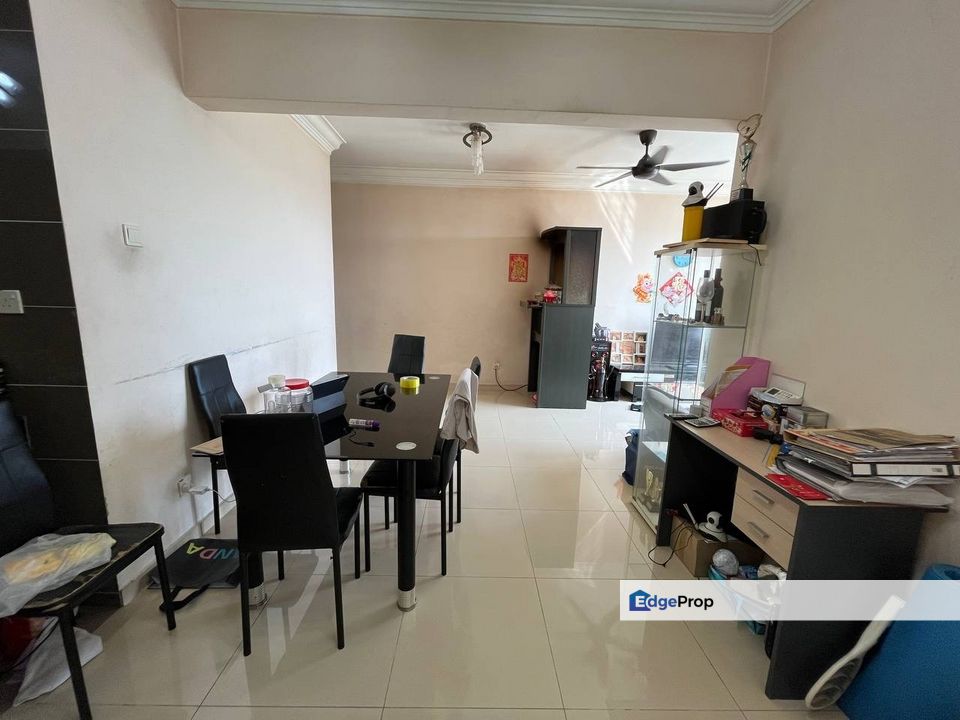 Vista Impiana Seri Kembangan Renovated Strat Ready, Selangor, Seri Kembangan
