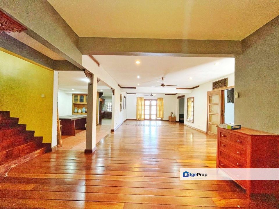 Pantai Sepang Putra Sg Pelek Renovated Freehold Bungalow, Selangor, Sungai Pelek