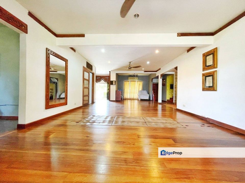 Pantai Sepang Putra Sg Pelek Renovated Freehold Bungalow, Selangor, Sungai Pelek