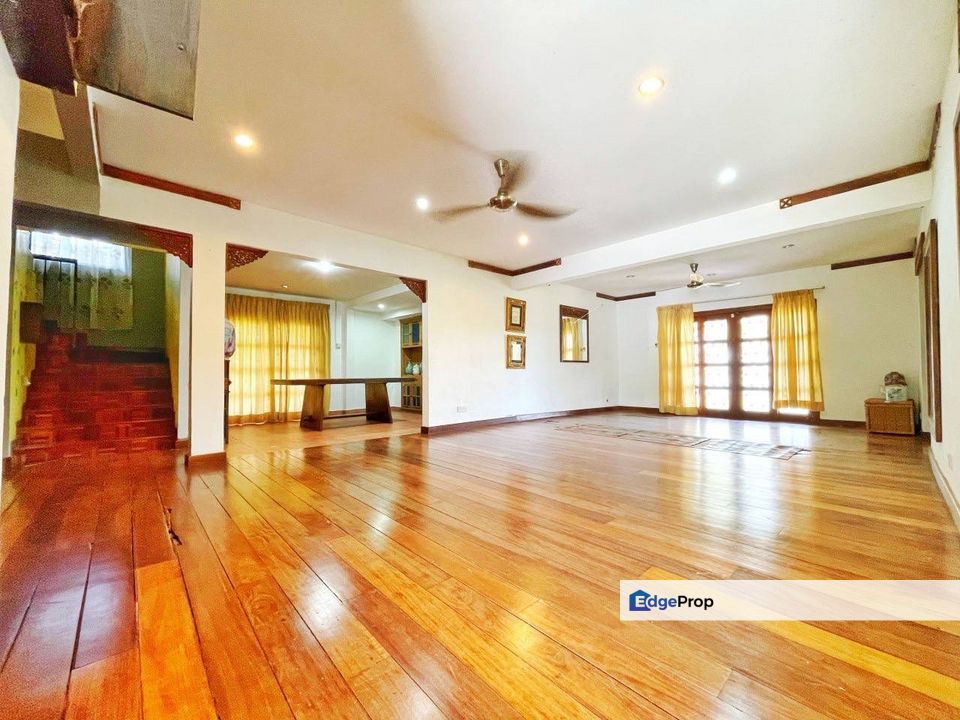 Pantai Sepang Putra Sg Pelek Renovated Freehold Bungalow, Selangor, Sungai Pelek