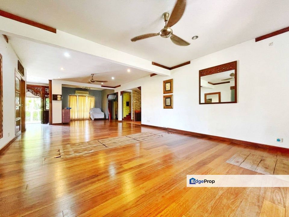 Pantai Sepang Putra Sg Pelek Renovated Freehold Bungalow, Selangor, Sungai Pelek