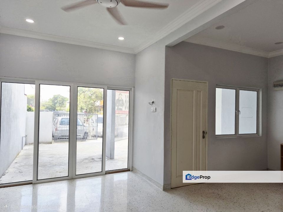 Taman Cempaka Ampang Selangor Renovated Double Storey Terrace, Selangor, Ampang