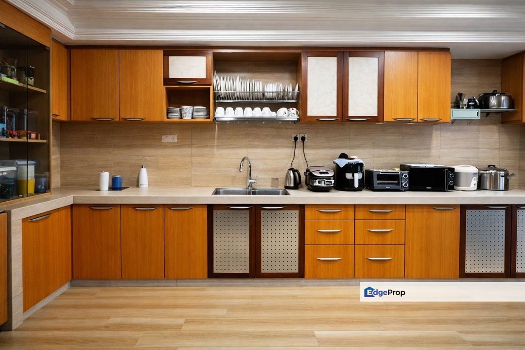 Villa Rimbawan Puchong South Double Storey Semi Detached Renovated Extended, Selangor, Puchong South