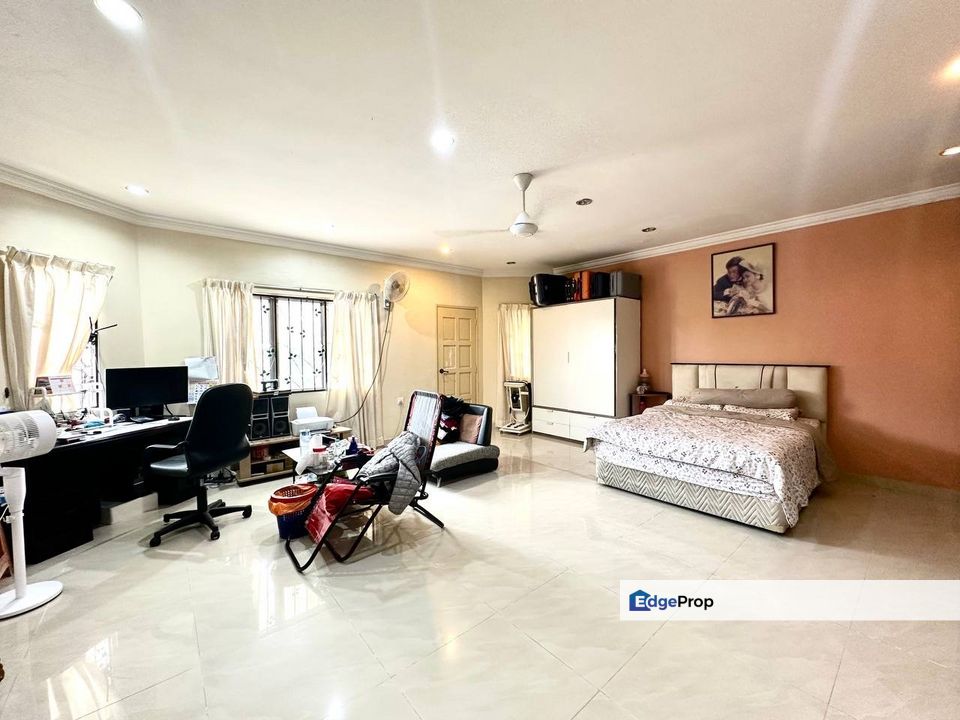 Jalan Suakasih Bandar Tun Hussien Onn Cheras Renovated Double Storey, Selangor, Cheras