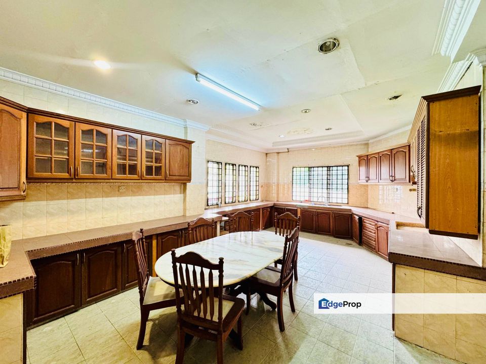 SS3 Kelana Jaya PJ Freehold Prime Location 1.5 Storey Bungalow, Selangor, Kelana Jaya