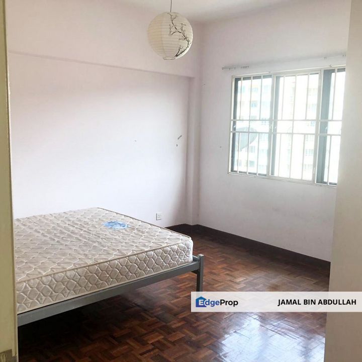 Perdana Puri Apartment Kepong KL  SWIMMING POOL VIEW For Sale, Kuala Lumpur, Kepong