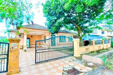 Taman Sri Sungai Pelek