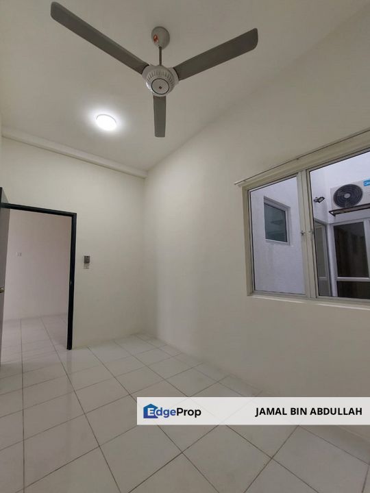 Townhouse Kita Bayu Cybersouth Dengkil Booking RM1000 Full Loan For Sale, Selangor, Dengkil