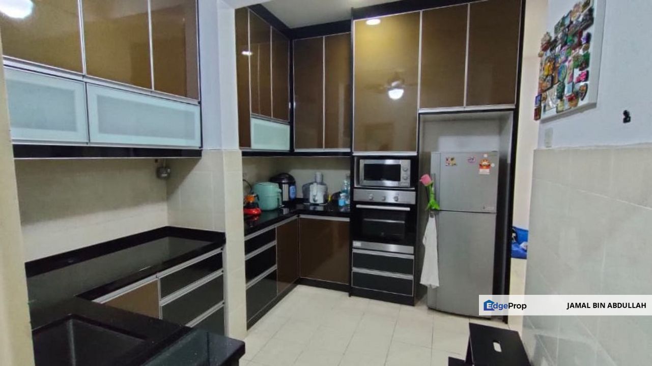 Apartment Kristal Heights Seksyen 7 Shah Alam Level 2 For Sale, Selangor, Shah Alam