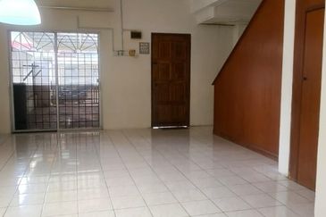 Taman Pinggiran Putra