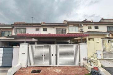 Taman Pinggiran Putra