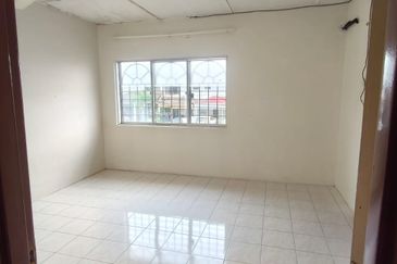 Taman Pinggiran Putra