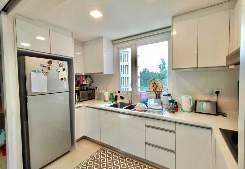 One Jelatek Condominium