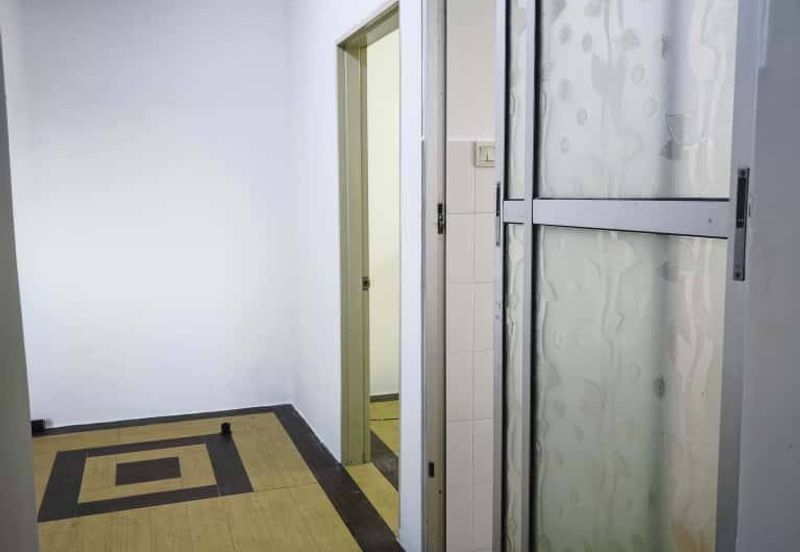 Akasia Apartment ( Setia Alam )