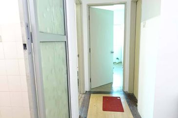 Akasia Apartment ( Setia Alam )