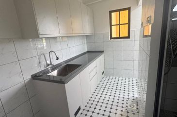 Pangsapuri Pendamar B