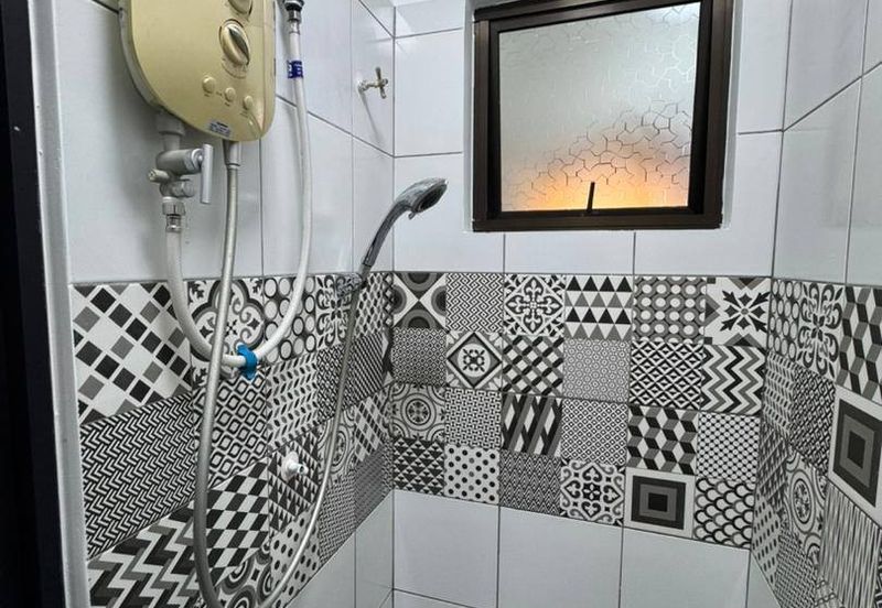 Pangsapuri Pendamar B