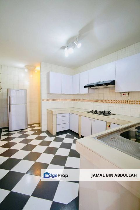 Menara Bangsar Condominium CORNER & RENOVATED For Sale, Kuala Lumpur, Bangsar