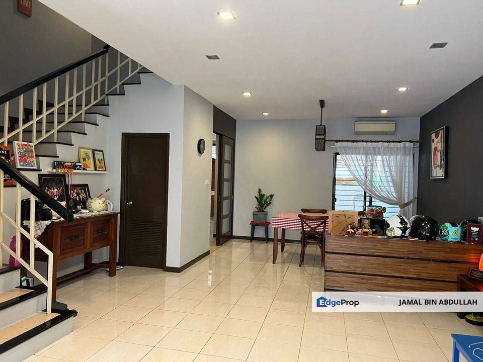 Double Storey Jalan Jeriji Bukit Jelutong PARTLY FURNISHED For Sale, Selangor, Bukit Jelutong