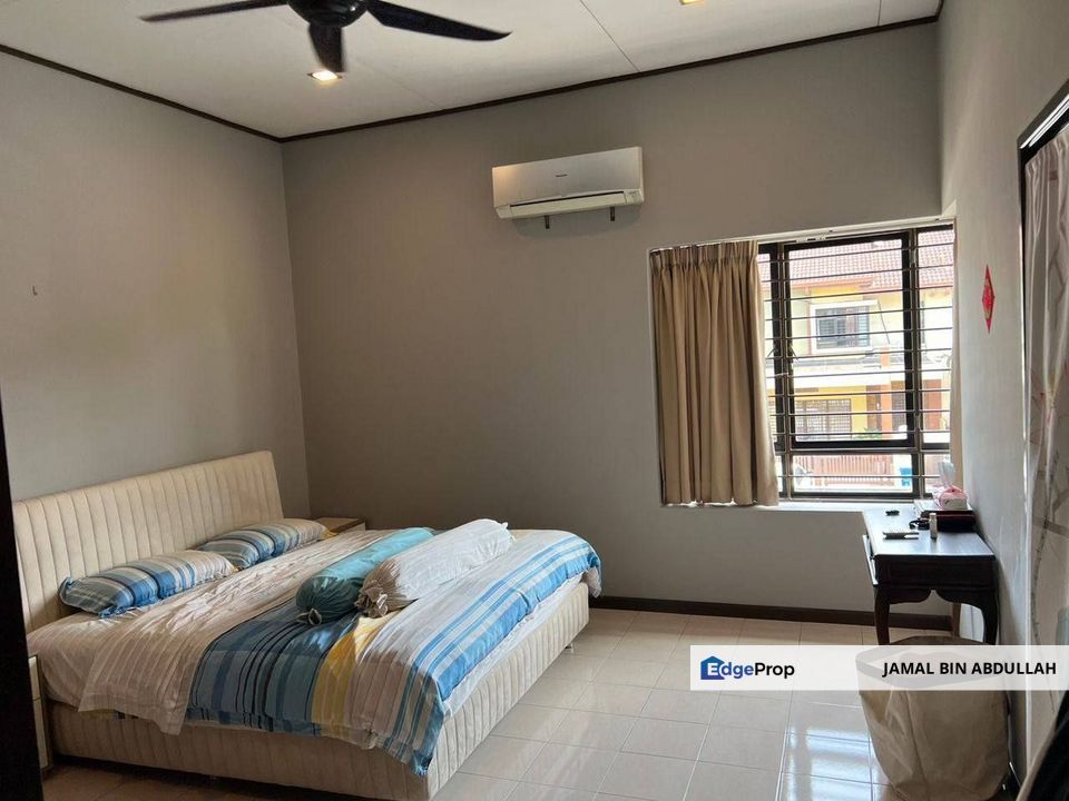 Double Storey Jalan Jeriji Bukit Jelutong PARTLY FURNISHED For Sale, Selangor, Bukit Jelutong