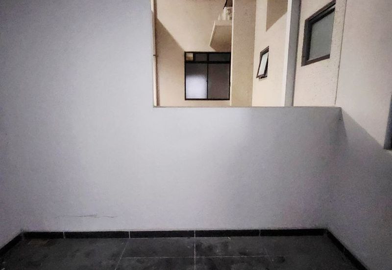 The Hipster @ Taman Desa