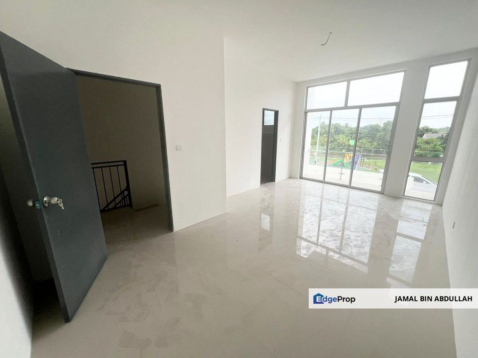 Double Storey Desa Anugerah Sepang Depan Taman Permainan For Sale, Selangor, Sepang