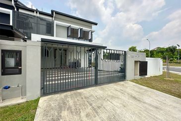 Casablanca 1 @ Alam Impian