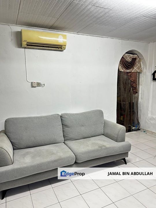 Double Storey Taman Bukit Serdang  Booking RM1000 Full Loan For Sale, Selangor, Seri Kembangan