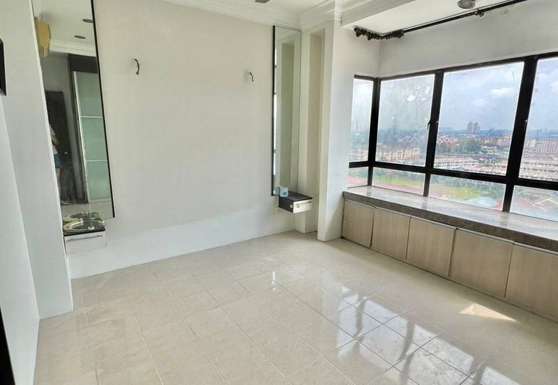 Vista Millennium Condominiums