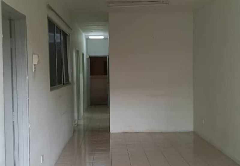 Residensi Bistaria, Ukay Bistari