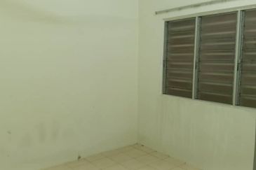 Residensi Bistaria, Ukay Bistari