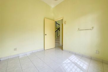 Jalan Spektrum U16 @ Taman Bukit Subang