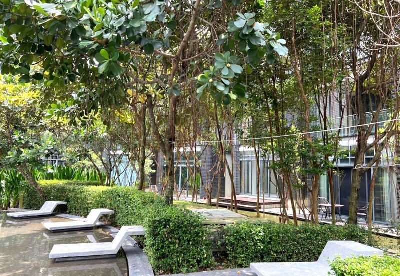 Mirage By The Lake Condominium