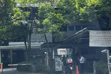 Mirage By The Lake Condominium