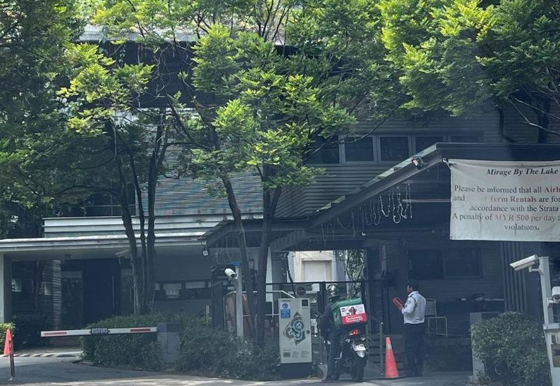 Mirage By The Lake Condominium