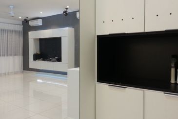 Mirage By The Lake Condominium