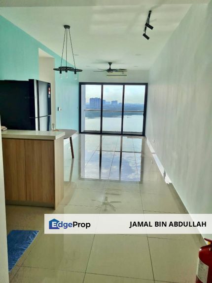 Skyvilla @ D’Island Residence Puchong Selangor 2 CAR PARKS For Sale, Selangor, Puchong