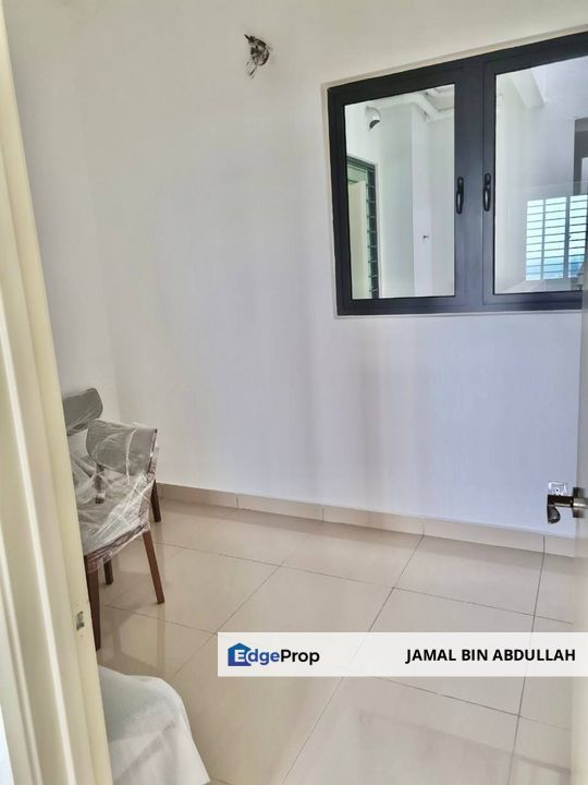 Skyvilla @ D’Island Residence Puchong Selangor 2 CAR PARKS For Sale, Selangor, Puchong