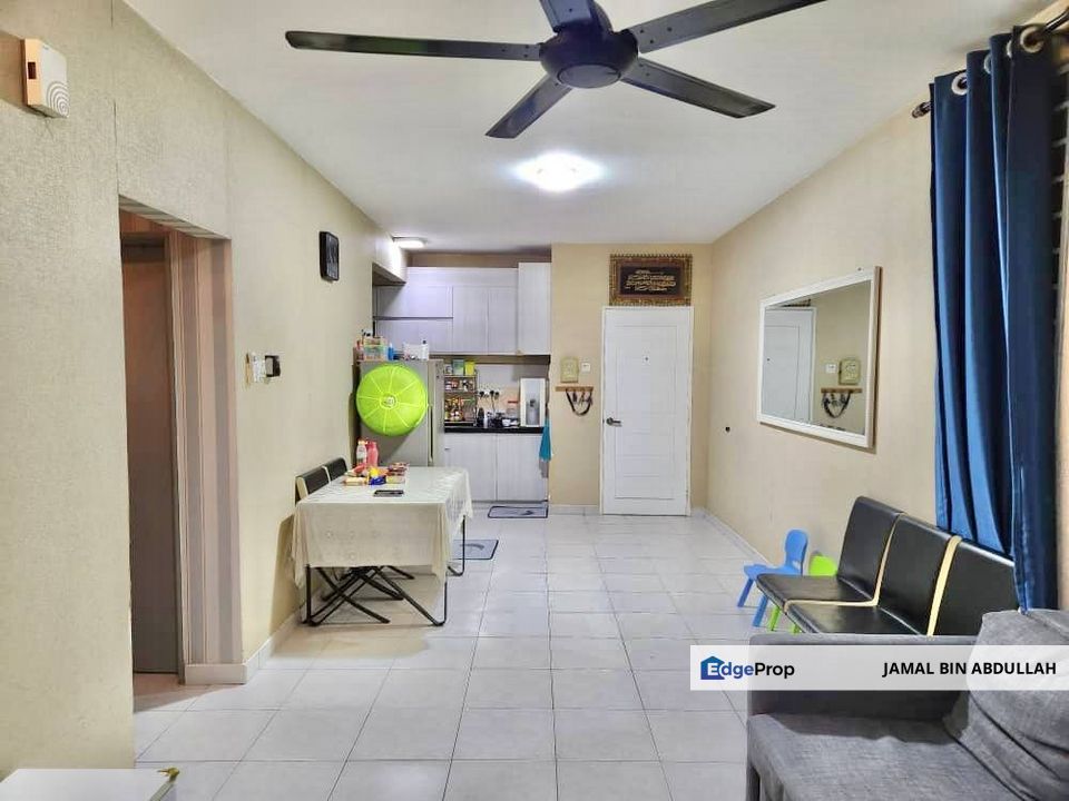 Pangsapuri Suria Permai Bandar Putra Permai Seri Kembangan Selangor NEAR MRT For Sale, Selangor, Seri Kembangan