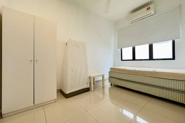 Caffra (Erythrina Series), Setia Alam