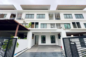 Caffra (Erythrina Series), Setia Alam