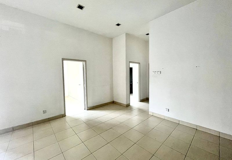 Villa Park Condominium