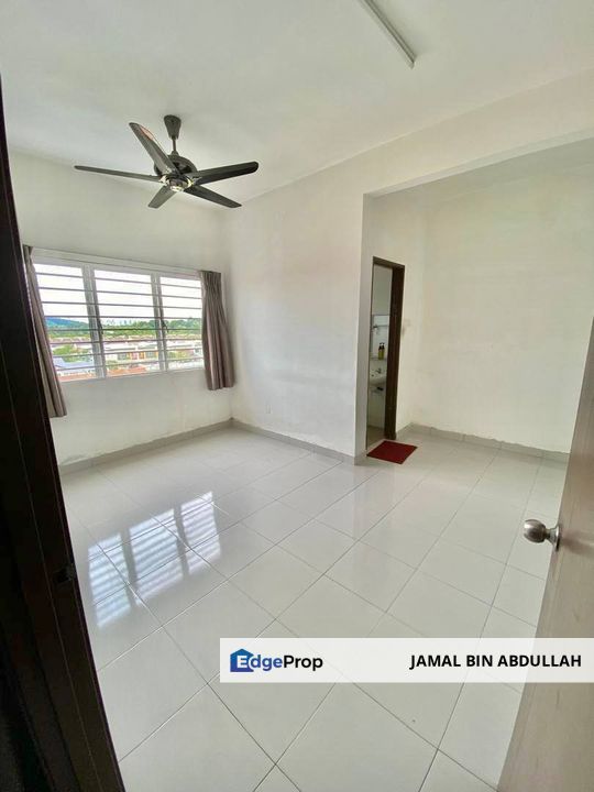 Suria Bayu Apartment Dengkil Taman Emas Selangor PARTLY FURNISHED For Sale, Selangor, Sepang