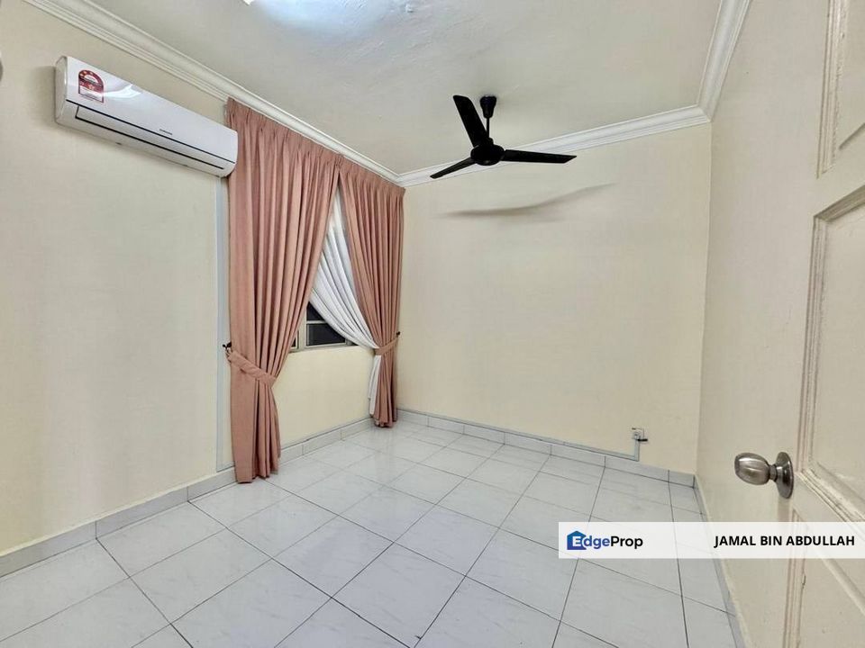 Villa Pavilion Condominium Taman Bukit Serdang Seri Kembangan LOWER FLOOR For Sale, Selangor, Seri Kembangan