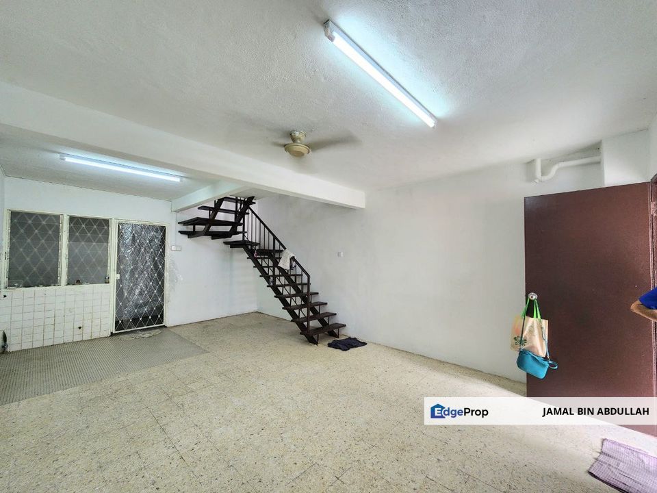 2.5 Storey Terrace Taman Sri Sinar Segambut FULLY TILES For Sale, Kuala Lumpur, Segambut