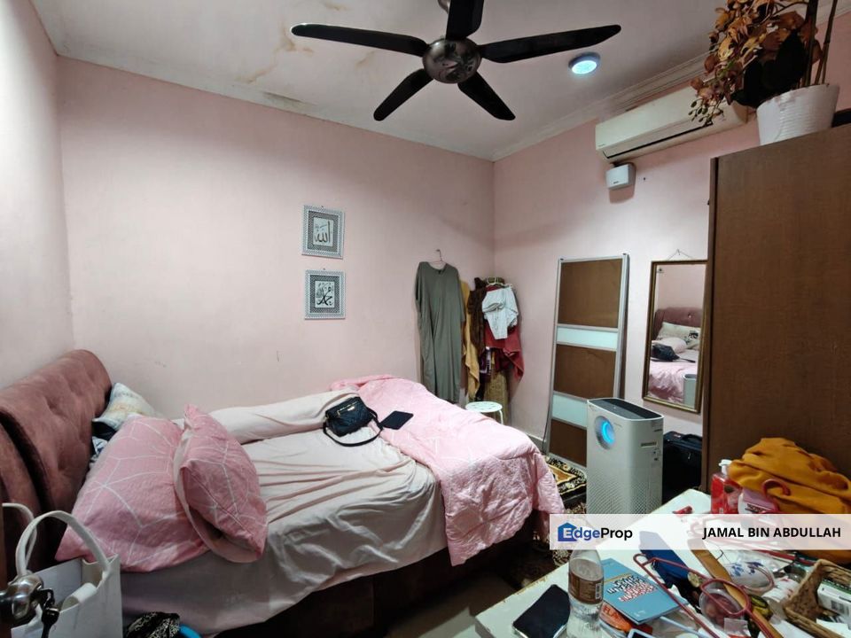 Single Storey Terrace Taman Harmoni Balakong Seri Kembangan FACING OPEN For Sale, Selangor, Balakong