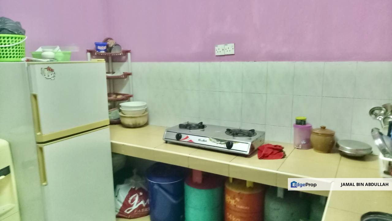 Sri Ria Apartment Taman Sepakat Indah Kajang LOWER FLOOR For Sale, Selangor, Kajang