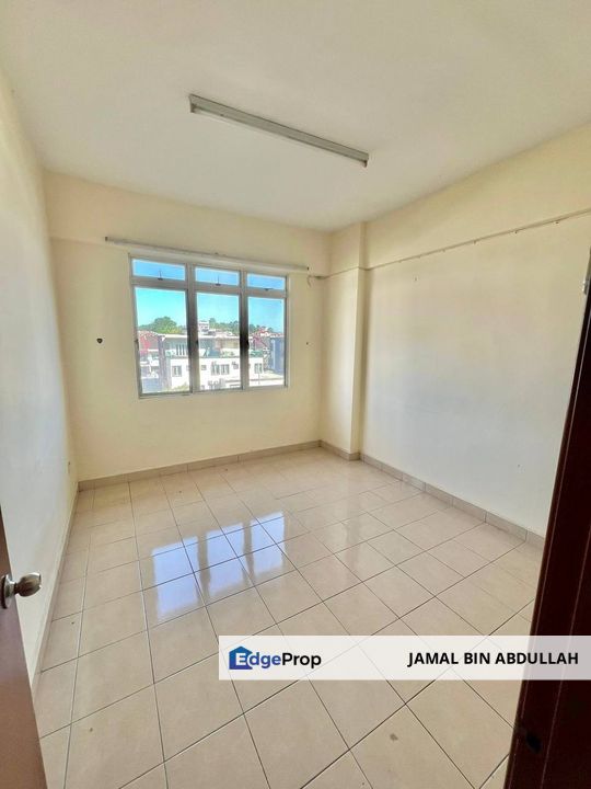 Putra Intan Condominium Dengkil ADA BALKONI For Sale, Selangor, Dengkil